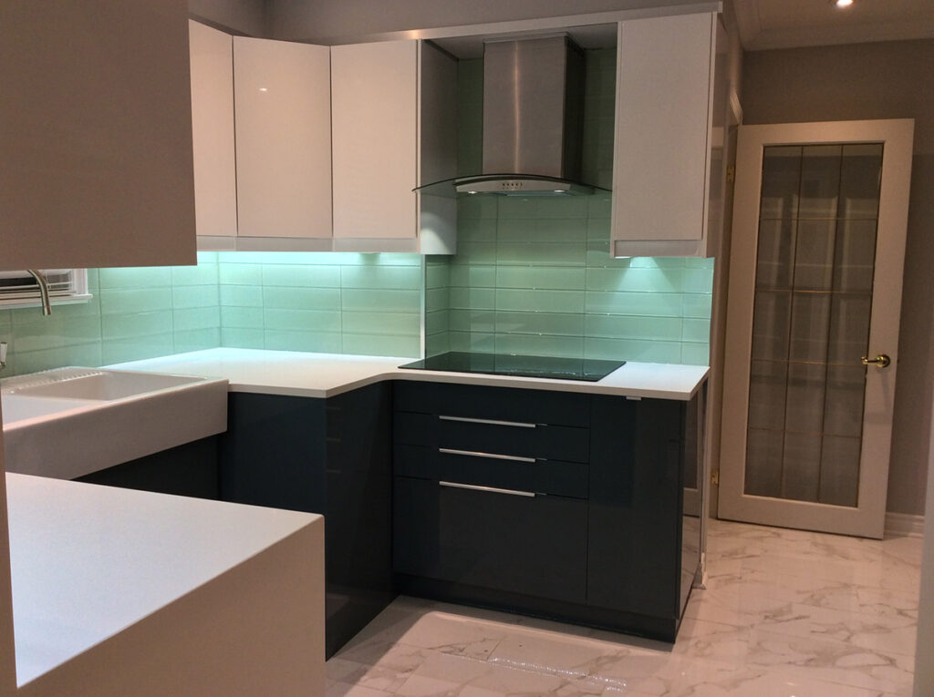 Modern Kitchen Renovation Quartz Countertop Photo2